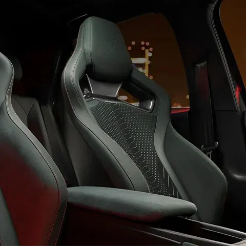 Cupra Born Content