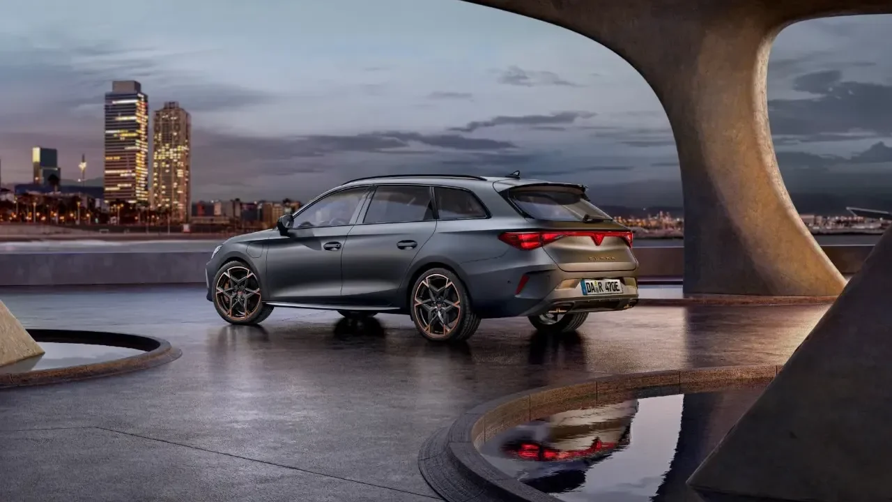Cupra Leon Header