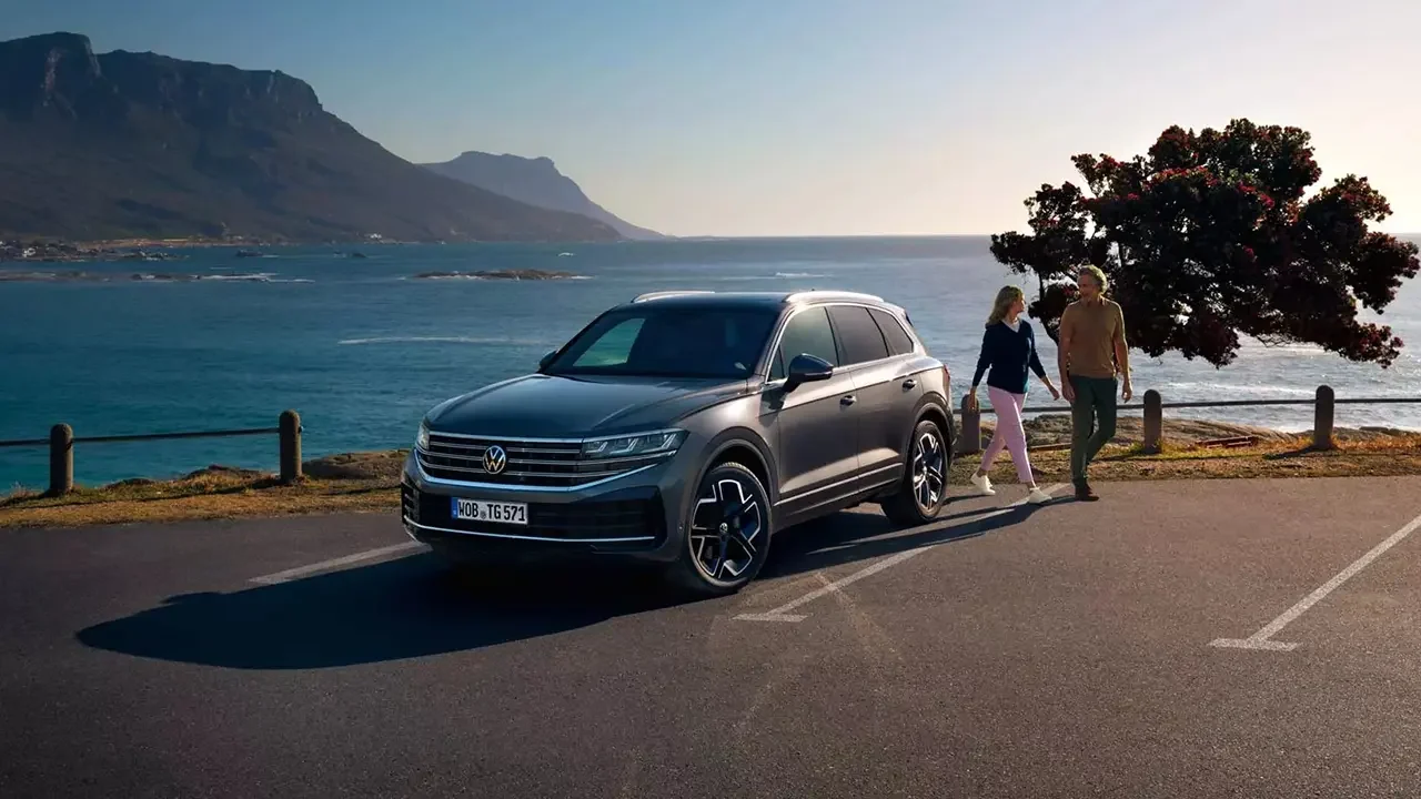 VW Touareg Header