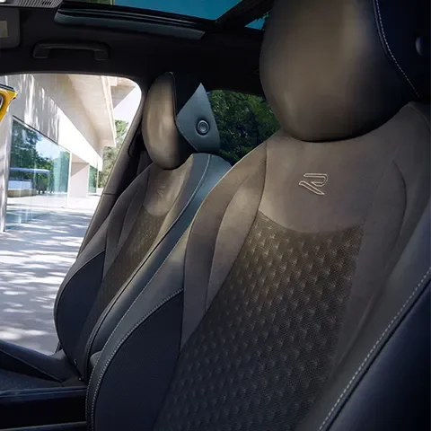 VW T Roc content