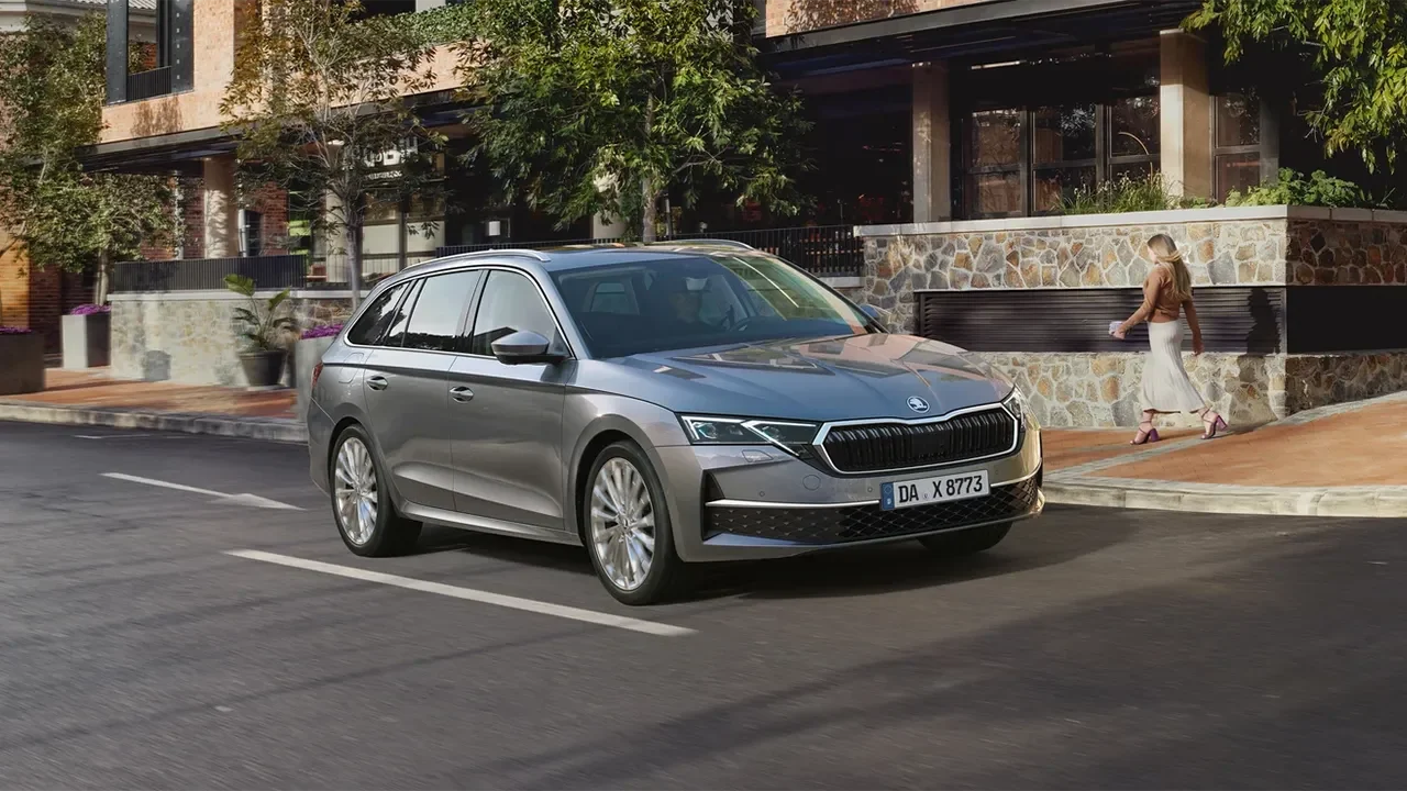 Octavia combi header