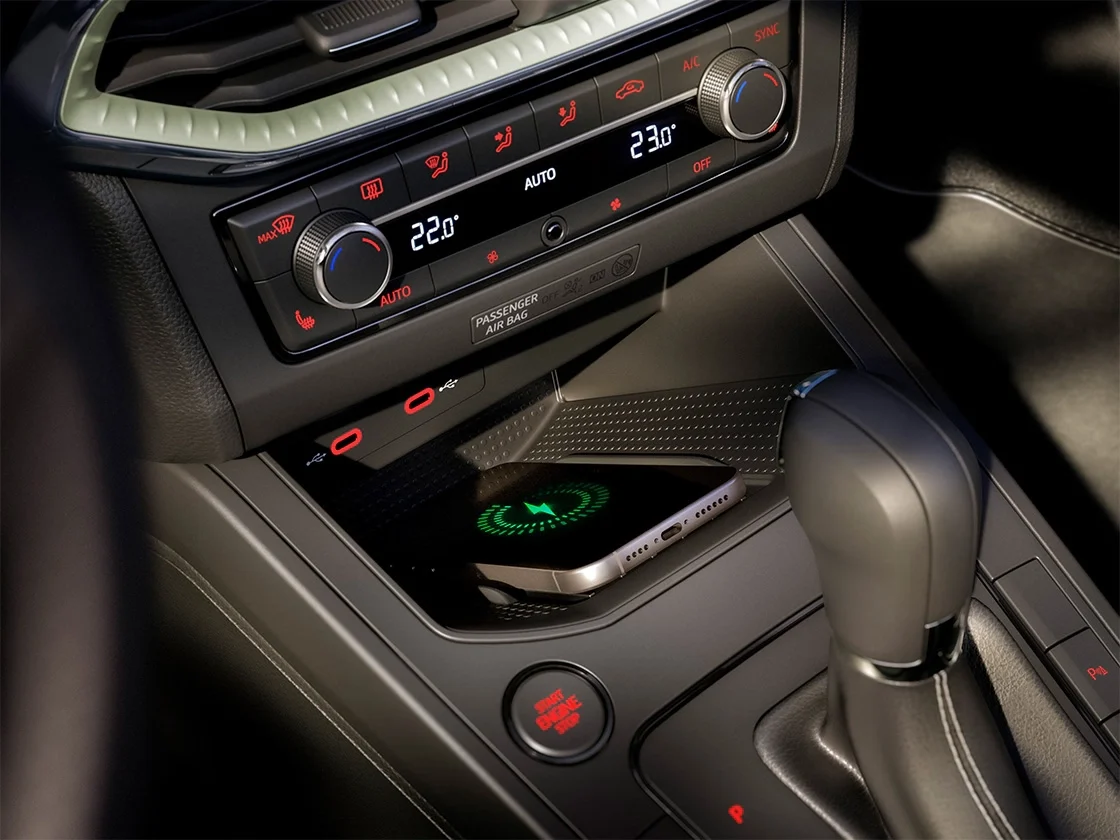 038 seat arona phone view 2025 1120x840