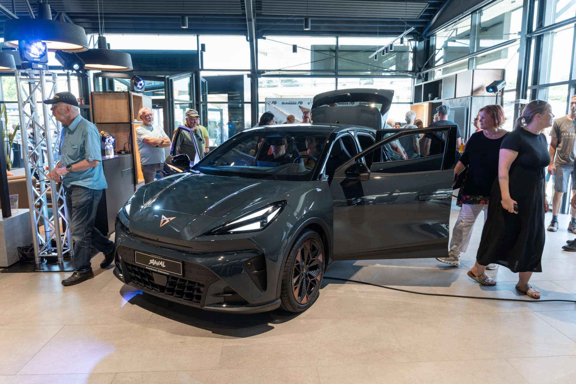 2606 cupra tribe night (28)