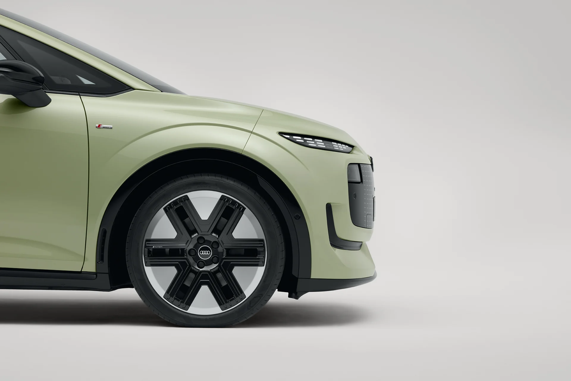 BA AUDI WBK 3530226 F Audi A2 e tron Tease Final Full HighRes A2e 2026 9174 72dpi RGB